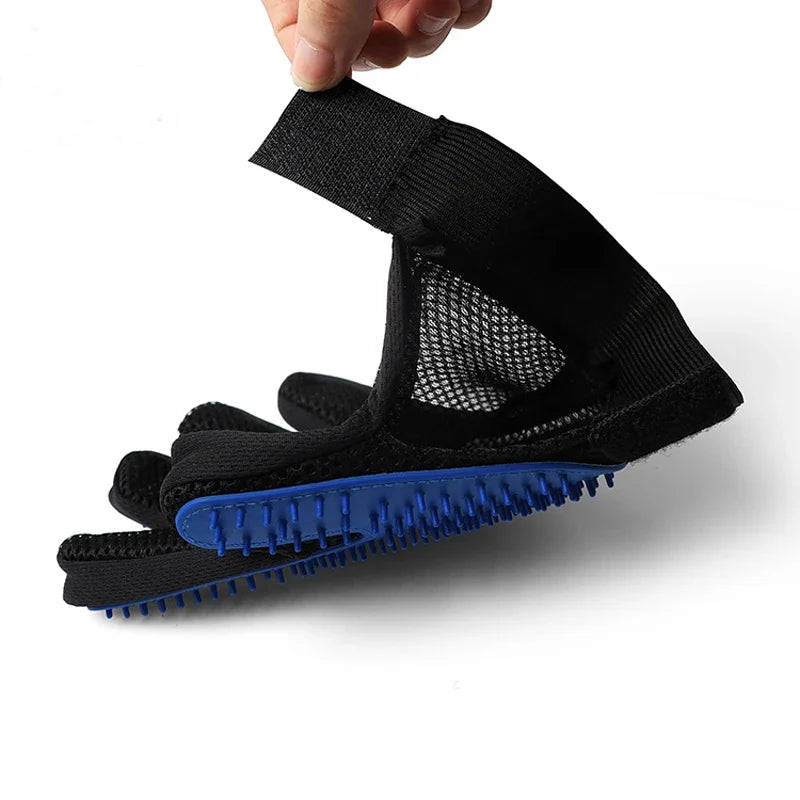 Silicone Cat Grooming Gloves for Hair Removal & Bathing - Meowzify
